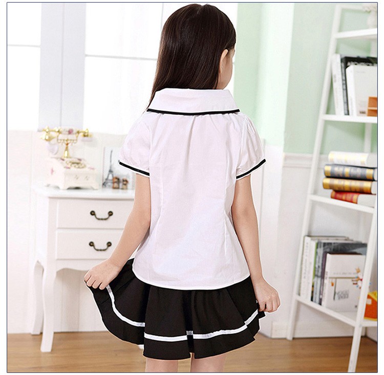 Traje de falda de uniforme de estudiante de escuela asiática de verano