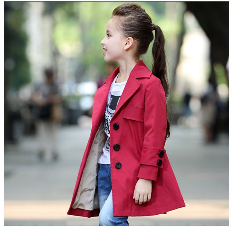 Abrigo largo rojo para niñas pequeñas con cuello en V y manga larga de otoño de diseño personalizado