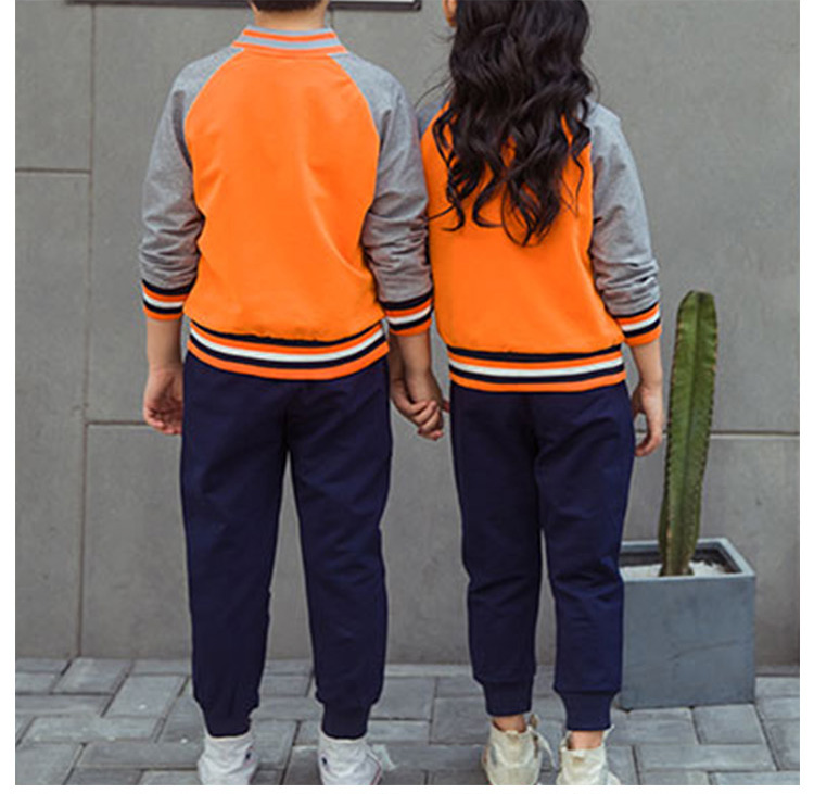 Diseño personalizado Combinación de colores de otoño Ropa deportiva para estudiantes Abrigo y pantalones delanteros con cremallera de manga larga