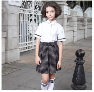 Camisa blanca de uniforme escolar de algodón primario de verano y otoño de estilo personalizado 