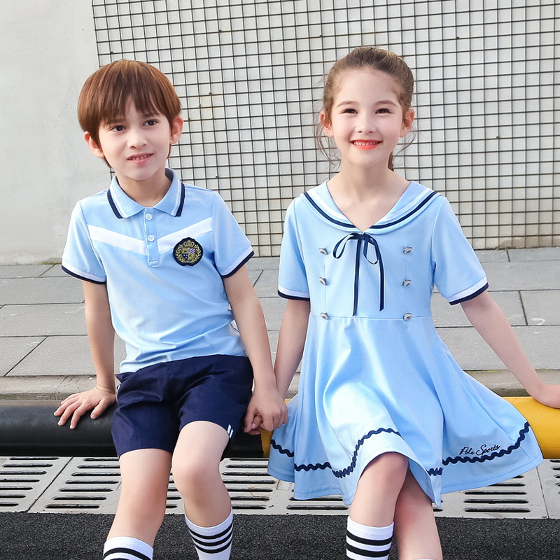 Conjunto de uniforme de manga corta con combinación de colores para niños de verano de diseño personalizado