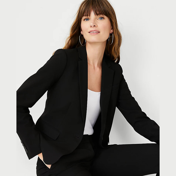 Traje de manga larga para mujer de negocios negro con un solo botón y cuello en V de diseño personalizado